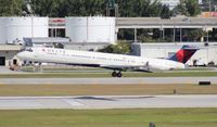 N980DL @ FLL - Delta MD-88 - by Florida Metal