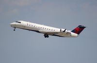 N8495B @ DTW - Delta Connection CRJ-200 - by Florida Metal