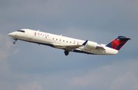 N8905F @ DTW - Delta Connection CRJ-200 - by Florida Metal