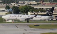 N26210 @ FLL - United Star Alliance 737-800