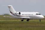 9H-IPG @ LOWW - CL604 - by Andy Graf - VAP