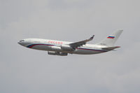 RA-96017 @ LOWW - Rossiya Il-96 - by Thomas Ranner