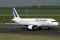 F-GFKT @ EDDL - Airbus 320 Air France - by Triple777