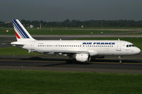 F-GJVA @ EDDL - Airbus 320 Air France - by Triple777