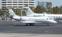 N707QS @ KSNA - Gulfstream 200
