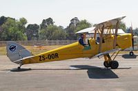 ZS-OOR @ FAGM - De Havilland DH.82A Tiger Moth [DHA711] Johannesburg-Rand~ZS 21/09/2006 - by Ray Barber