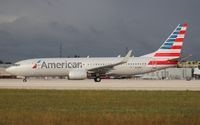 N818NN @ MIA - American 737-800 - by Florida Metal