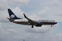 N855AM @ MIA - Aeromexico 737-700 - by Florida Metal