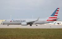 N975AN @ MIA - American 737-800 - by Florida Metal