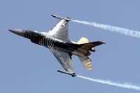 91-0011 @ EGVA - RIAT 2014, F-16C, 141 Filo, Turkish Air Force, tight turn, smoke on. - by Derek Flewin