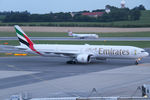A6-EBE @ VIE - Emirates - by Joker767