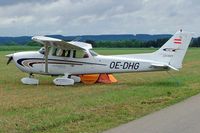OE-DHG @ EDMT - Cessna 172S Skyhawk [172S-8540] Tannheim~D 18/07/2009 - by Ray Barber