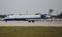 N516LR @ MIA - United CRJ-700 - by Florida Metal