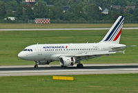 F-GUGJ @ EDDL - Air France, is here on runway 23L, shortly after landing at Düsseldorf Int'l(EDDL) - by A. Gendorf