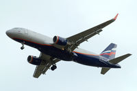 VQ-BSG @ EGLL - Airbus A320-214(SL) [6017] (Aeroflot Russian Airlines) Home~G 16/08/2014. On approach 27R. - by Ray Barber