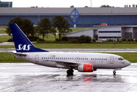 LN-RCW @ EHAM - Boeing 737-683 [28308] (SAS Scandinavian Airlines) Amsterdam-Schiphol~PH 10/08/2006 - by Ray Barber