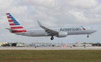 N818NN @ MIA - American 737-800 - by Florida Metal