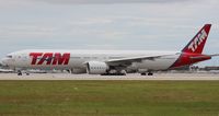 PT-MUH @ MIA - TAM 777-300 - by Florida Metal