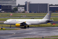 EC-IZD @ EHAM - Airbus A320-214 [2207] (Vueling Airlines) Amsterdam-Schiphol~PH 10/08/2006 - by Ray Barber