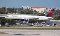 N522US @ FLL - Delta 757-200 - by Florida Metal