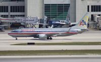 N905AN @ MIA - American 737-800 - by Florida Metal