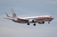 N925AN @ FLL - American 737-800 - by Florida Metal