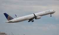N75854 @ TPA - United 757-300 - by Florida Metal