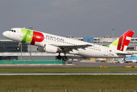 CS-TNN @ LOWW - TAP A320 - by Thomas Ranner