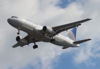N424UA @ TPA - United A320 - by Florida Metal