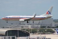 N860NN @ MIA - American 737-800 - by Florida Metal