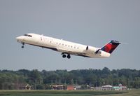 N8905F @ DTW - Delta Connection CRJ-200 - by Florida Metal