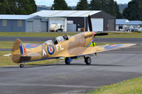 ZK-WDQ @ NZAR - At Ardmore - by Micha Lueck