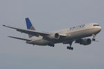 N642UA @ EGLL - United - by Chris Hall