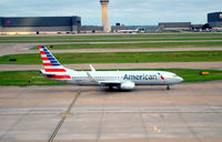 N805NN @ KDFW - Taxi DFW - by Ronald Barker