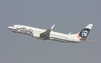 N589AS @ KLAX - Boeing 737-800 - by Mark Pasqualino