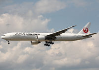 JA737J photo, click to enlarge JA737J photo, click to enlarge