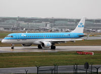 PH-EZG @ EDDF - Taxiing holding point rwy 18 for departure... - by Shunn311