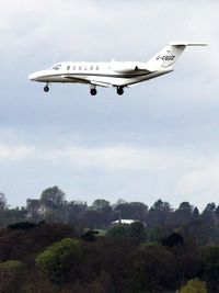 G-CGUZ @ EGPH - Landing at Edinburgh EGPH - by Clive Pattle