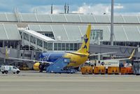 D-AHFY @ EDDM - Boeing 737-8K5 [30417] (TUIfly.com) Munich-Franz Josef Strauss~D 19/07/2009 - by Ray Barber