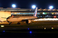 F-GSQU @ LFPG - Air France - by Martin Nimmervoll