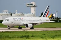 F-HBNA @ LFPO - Airbus A320-214, Landing Rwy 26, Paris-Orly Airport (LFPO-ORY) - by Yves-Q