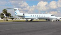 N95AE @ ORL - Gulfstream V (with 7 windows like a G550 - but other side only has 6) - by Florida Metal