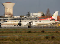 HB-IZZ @ LFBO - Ready for take off rwy 32R - by Shunn311