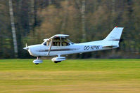 OO-KPW @ EDNY - Cessna 172R Skyhawk [172-80065] Friedrichshafen~D 03/04/2009 - by Ray Barber