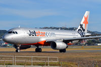 VH-VQE @ NZWN - At Wellington - by Micha Lueck