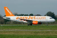 G-EZDW @ LFRB - Airbus A319-111, Taxiing to holding point rwy 25L, Brest-Bretagne airport (LFRB-BES) - by Yves-Q