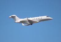 N464GR @ PBI - Challenger 300 - by Florida Metal