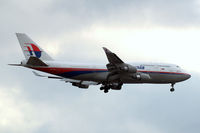 9M-MPO @ EGLL - Boeing 747-4H6 [28433] (Malaysia Airlines) Home~G 15/03/2010. On approach 27L. - by Ray Barber