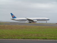 B-2099 @ NZAA - touch down at AKL - by magnaman