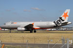 VH-VQH @ YSSY - taxiing to 34R - by Bill Mallinson